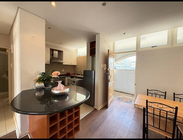 2 BEDROOM APARTMENT TO LET IN UMHLANGA RIDGE